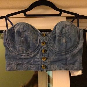GUESS M DENIM CROP TOP W FLORAL PATTERN